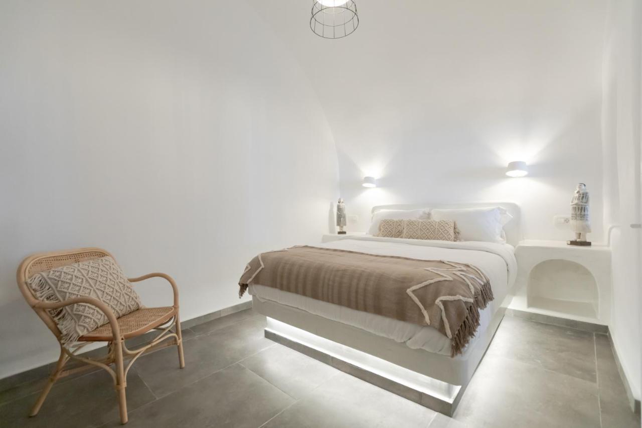 Doukas Caldera Suites 산토리니 외부 사진