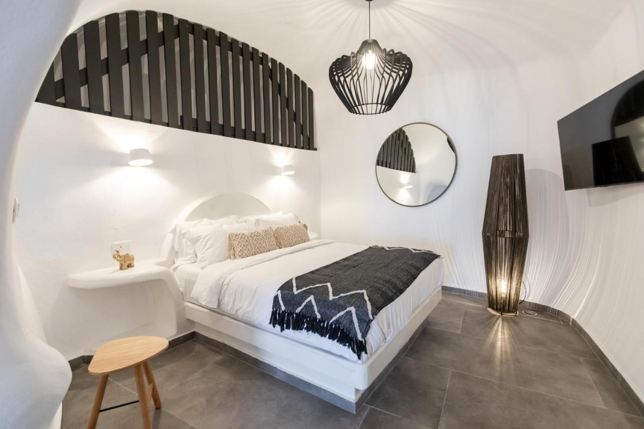 Doukas Caldera Suites 산토리니 외부 사진