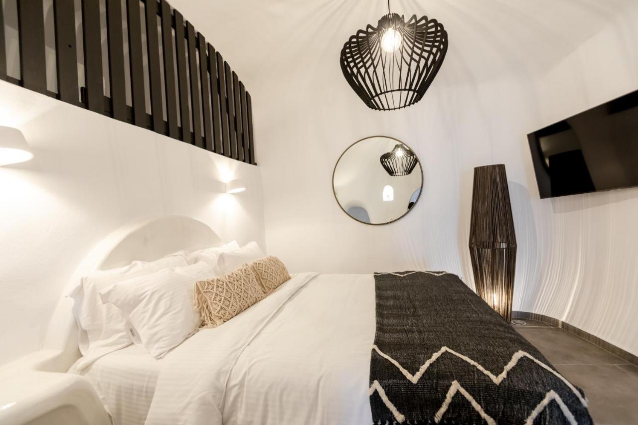 Doukas Caldera Suites 산토리니 외부 사진