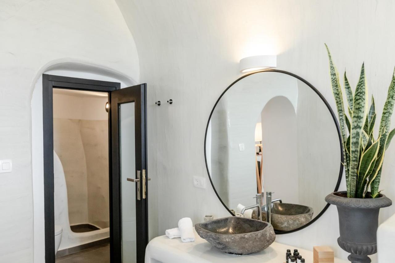 Doukas Caldera Suites 산토리니 외부 사진
